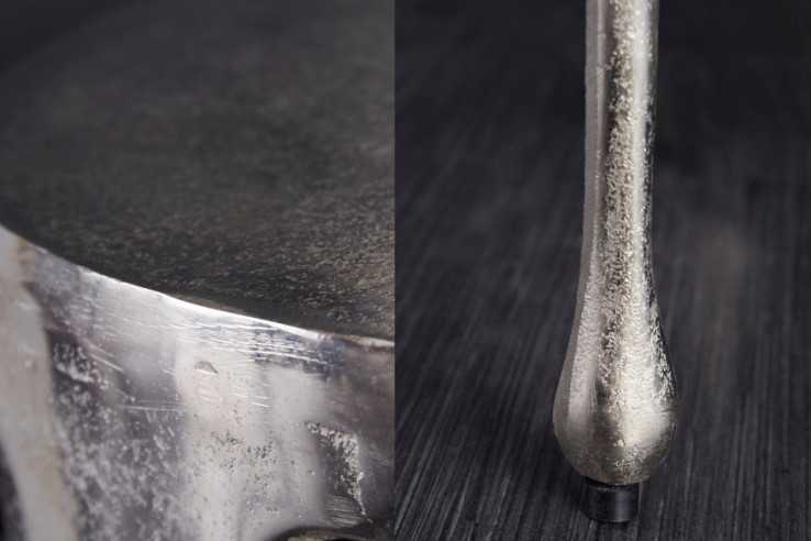  RUNDT I SILVERFÄRGAD ALUMINIUM