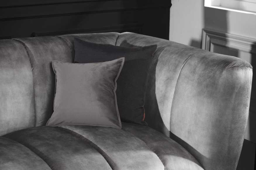 NOVA - 225CM 3-SITS SAMMETSSOFFA