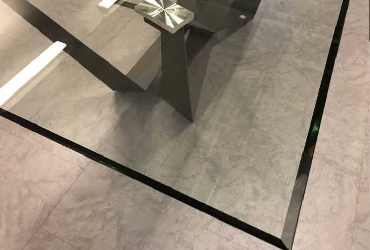 ZIMMER - MATBORD I HÄRDAT GLAS, ANTRACITE