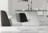 CLOUD RL - vit matbord med läderben & härdat glas