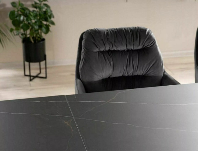 NORDLJUS - 160CM MATBORD, KERAMIK SAHARA NOIR, SVART METALL, UTDRAGBART