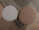 ORION - 33CM PUFF, SAMMET, LJUSBEIGE