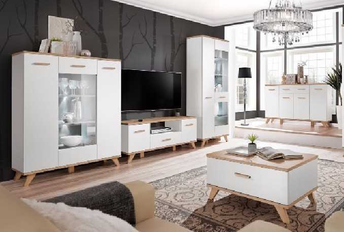 SKÄNK/vitrinskåp I STILREN DESIGN 