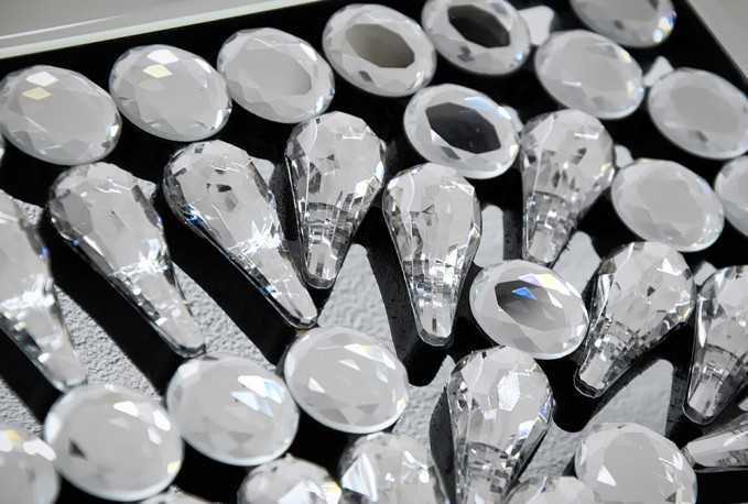 MYHRE - 80x120CM SPEGEL M. KRISTALLRAM