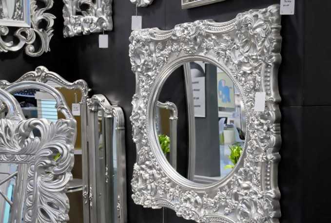MAKTA - 101X121CM BAROCKINSPIRERAD SPEGEL I SILVER