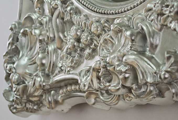 MAKTA - 101X121CM BAROCKINSPIRERAD SPEGEL I SILVER