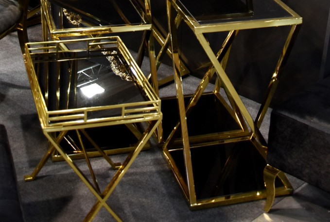 LONE - 57X55CM SIDOBORD/SOFFBORD I GULD/SVART GLAS