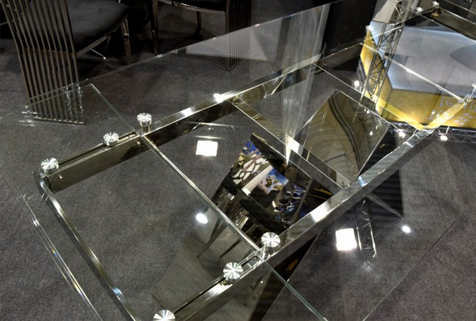 ICARUS - 160-200X90CM FÖRLÄNGNINGSBART MATBORD I GLAS