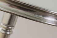 BODIL - Ø65CM SILVERLACKERAT SIDOBORD I TRÄ