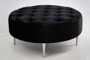 KAYA - 90X90CM RUND SITTPALL I SVART SAMMET