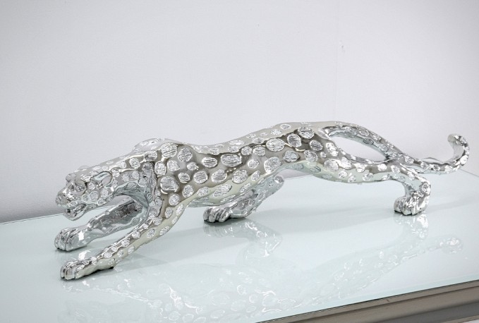 EMELINA - 30CM PRYDNADS GEPARD I SILVER 