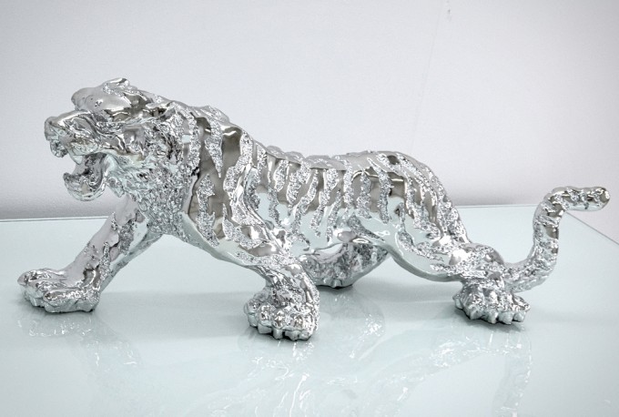 CÉCILE - 77CM PRYDNADSTIGER I SILVER