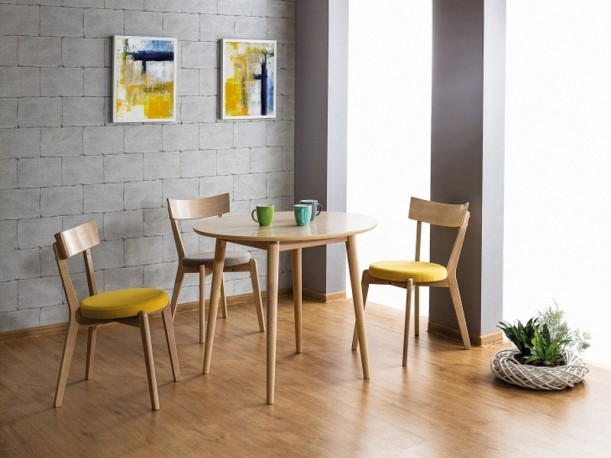 Nelson table honey oak