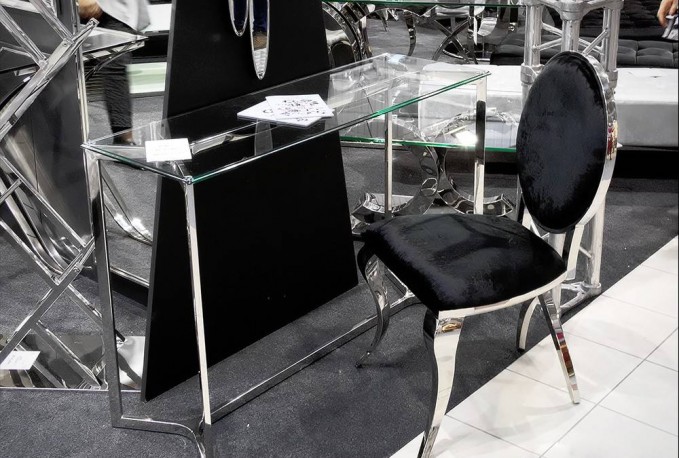 LOU - SILVER/SVART MATSTOL I POLERAT STÅL/VELOUR	