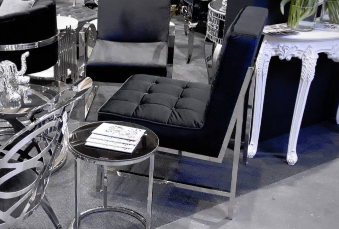 JARUND - 75CM VELOUR FÅTÖLJ I SVART OCH SILVER