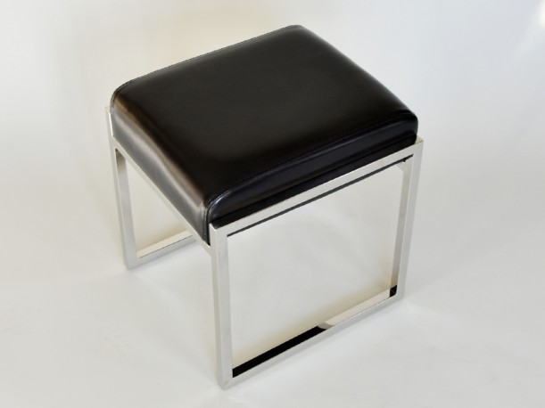 CORDELIA - SILVER/SVART SITTPALL I ECO-LÄDER