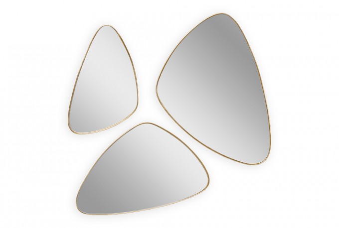 A set of 3 oval mirrors in a gold frame