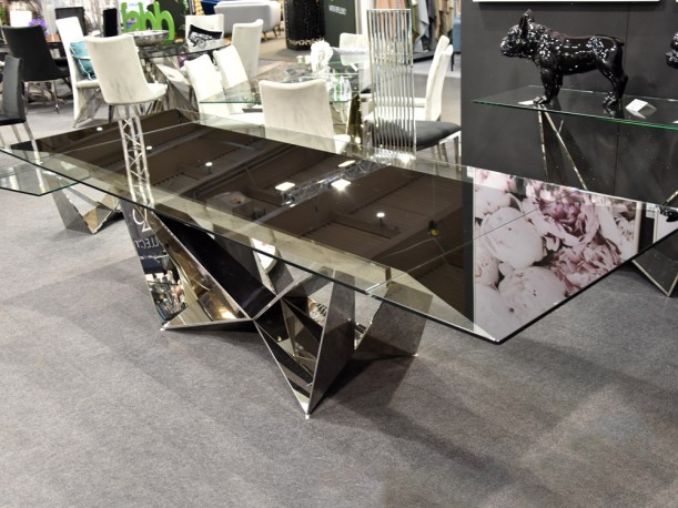 Folding glass table with a black top 210/290 x 100 x 75 cm