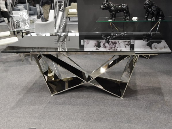 Folding glass table with a black top 210/290 x 100 x 75 cm