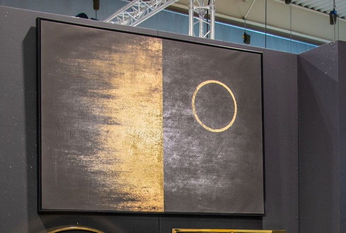 Black and gold picture with a circle 102x142 cm