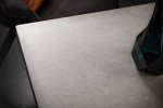 ALTAS - Vackert matbord med förlängningsfunktion betong