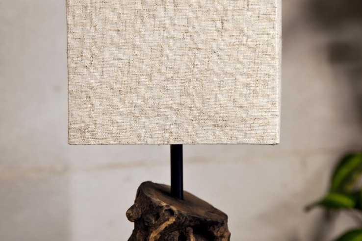 Tischleuchte aus Treibholz Hypnotic beige