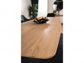 Santiago table oak / black mat