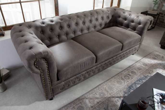 CHESTERFIELD - ANTIKGRÅ TRESITSSOFFA