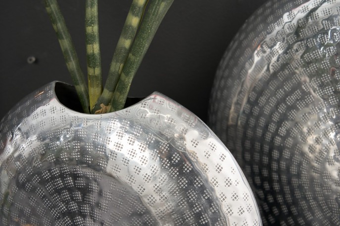 Set of 2 vases Oriental silver 44cm and 33cm