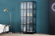 PLUM - 180 cm vitrinskåp i svart stål/räfflat glas