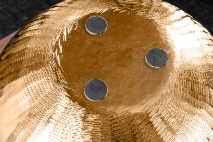 THERESE - 40 cm skål guldhamrad