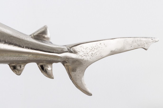 SHARK - 70 cm haj-skulptur i silverfärg