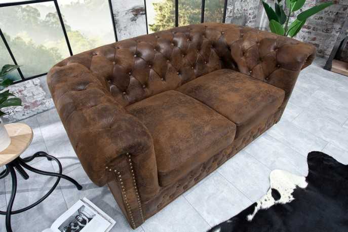 CHESTERFIELD - BRUN TVÅSITSSOFFA