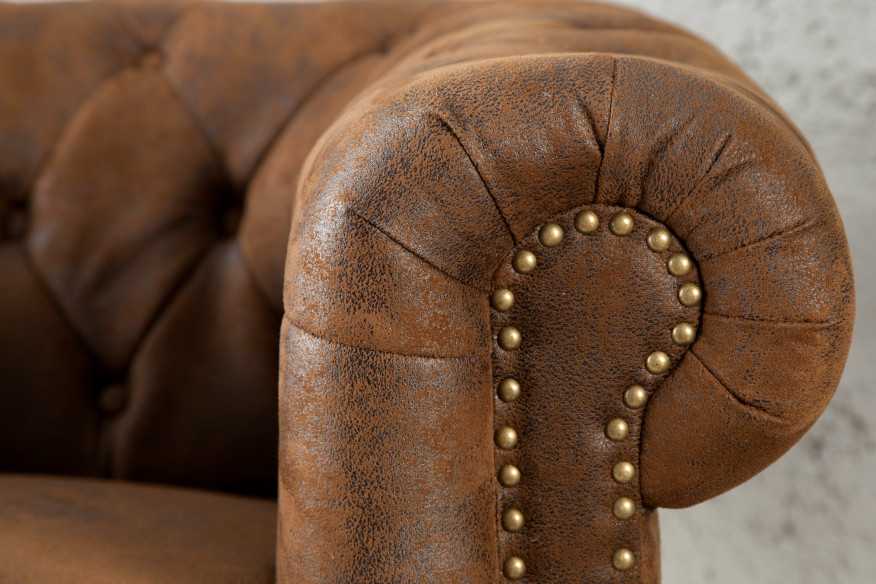 CHESTERFIELD - 110cm brun fåtölj i retrostil