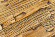  ÅTERVUNNEN TEAK & SVART METALL