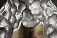 HAMRAD SVARTSILVER I METALL