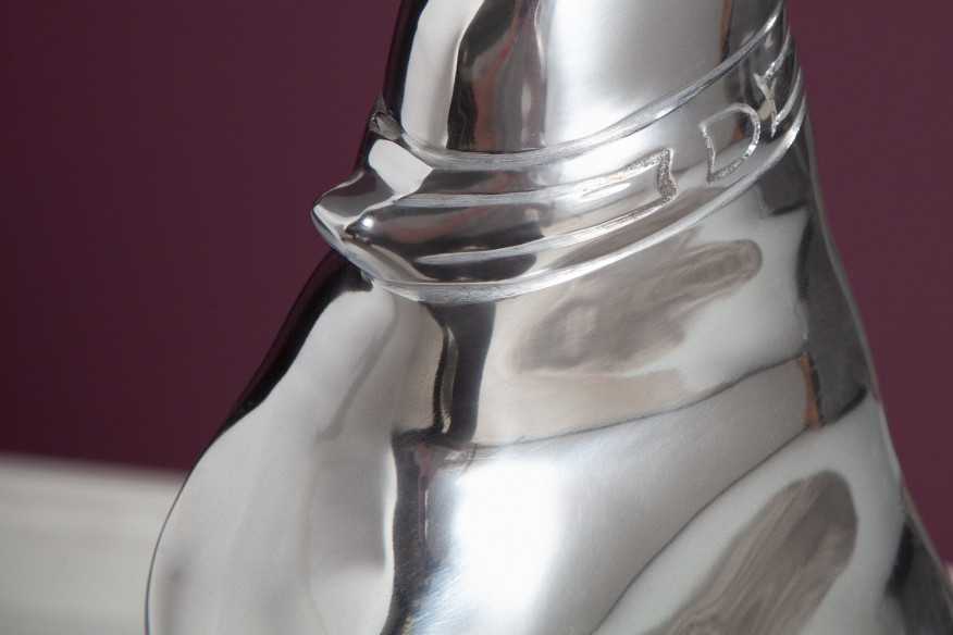  VINTHUND I SILVERFÄRGAD ALUMINIUM
