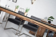 ÅTERVUNNEN TEAK & METALL