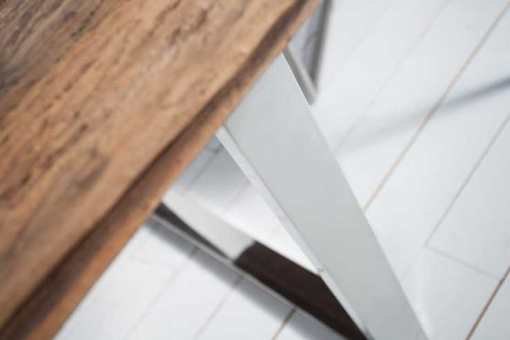  ÅTERVUNNEN TEAK & METALL