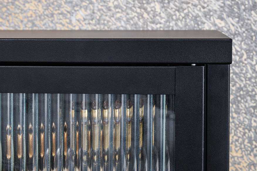  SVART METALL & RIBBAT GLAS
