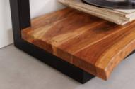  AKACIATRÄ & SVART METALL