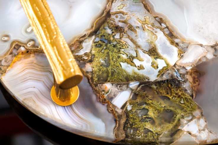  BLÅ AGAT OCH GULDHANDTAG