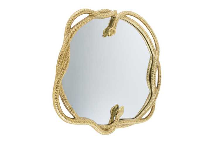  GULD MED ORMFORMADE DETALJER