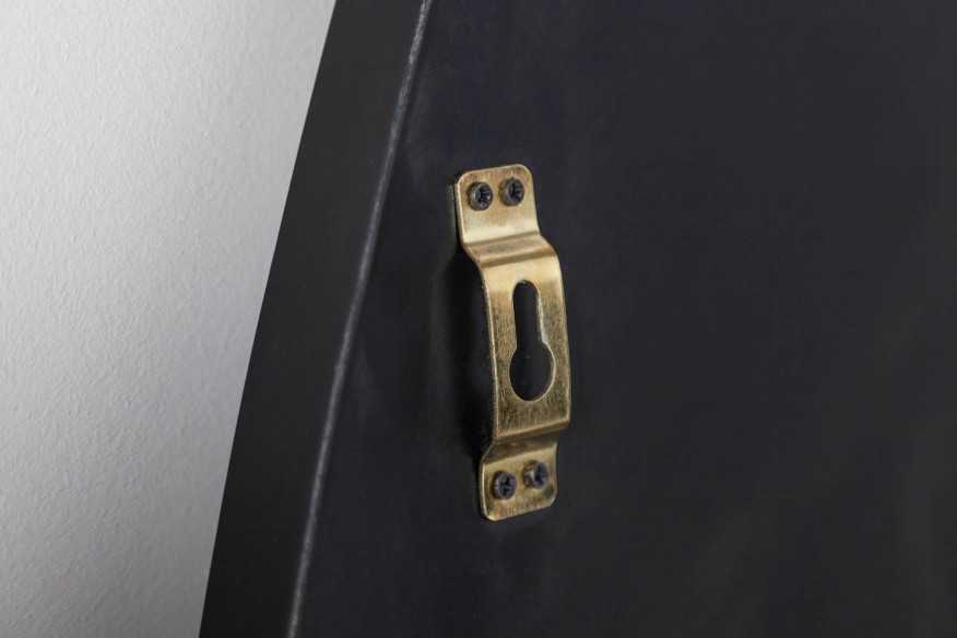  ASYMMETRISK SVART METALL