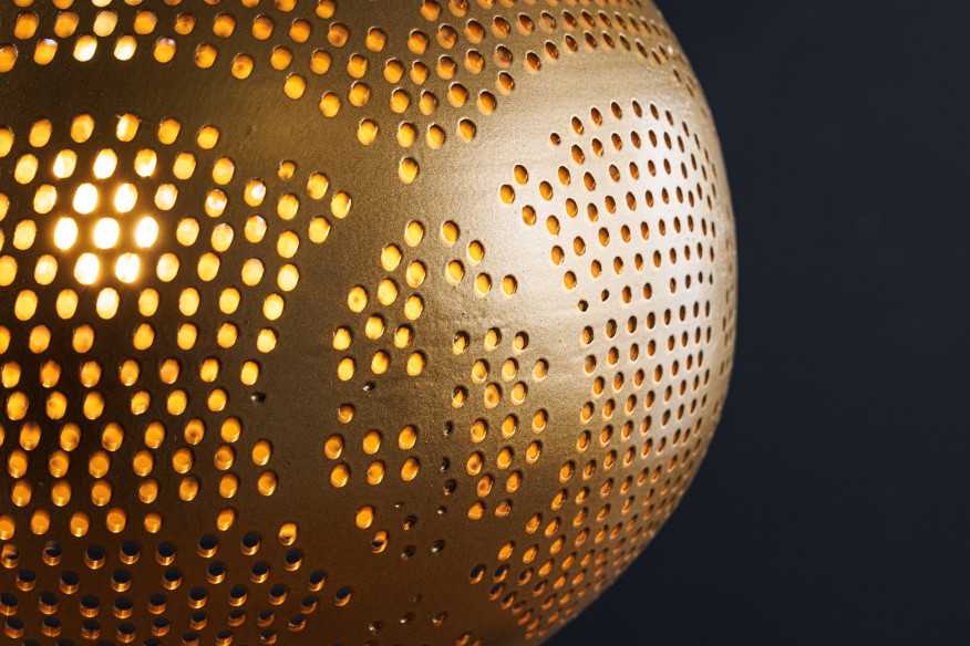  HANDGJORD I JÄRN MED GULDDEKOR